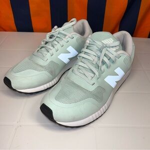 New Balance revlite mint trainers women size 9.5 low top